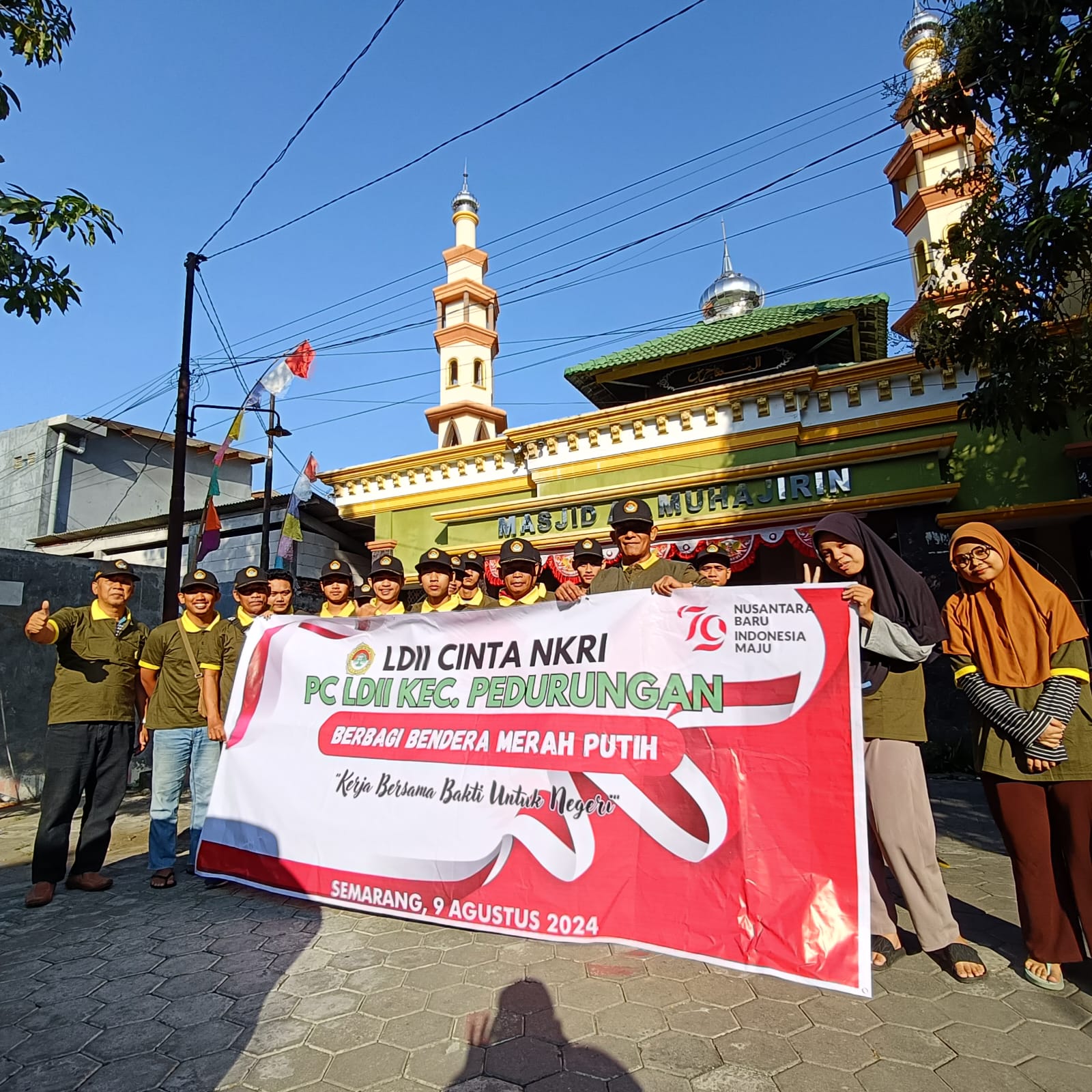 Kerja Bersama Bakti untuk Negeri : Berbagi Bendera